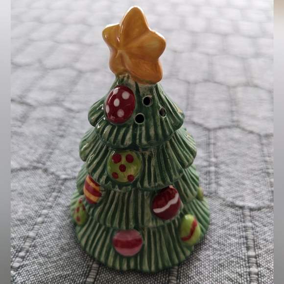 Fitz and Floyd Snowflake and Jake Salt and pepper shakers set with box 2… - Picture 7 of 11